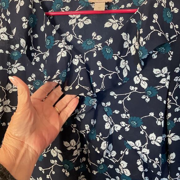 Loft Navy Floral Ruffle Panels on Neck Collar & Cuffs Blouse Petite M - Picture 2 of 7
